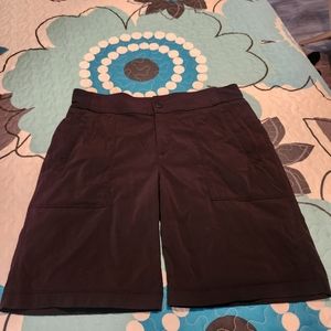 Athleta Trekkie Bermuda Shorts size 10